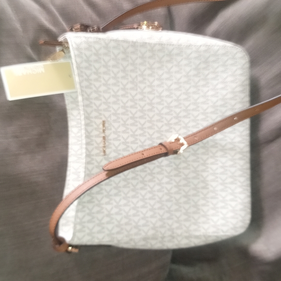 Michael Kors Purse - Picture 9 of 9